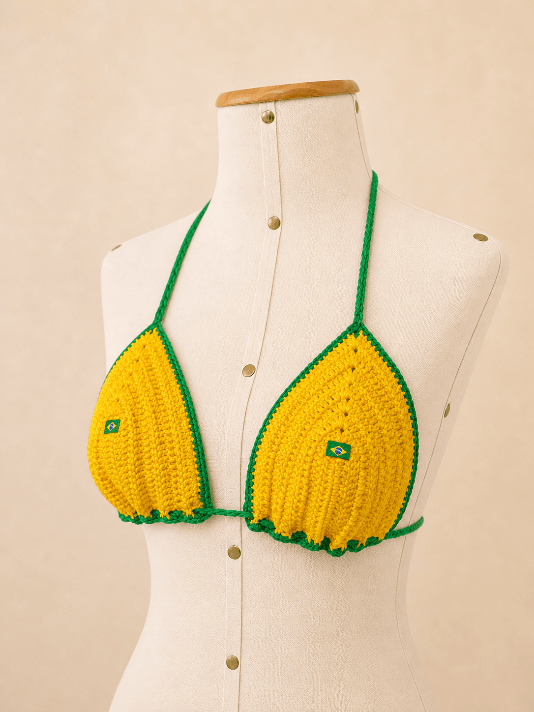 Top de crochê amarelo e verde estilo Brasilcore feito à mão em algodão